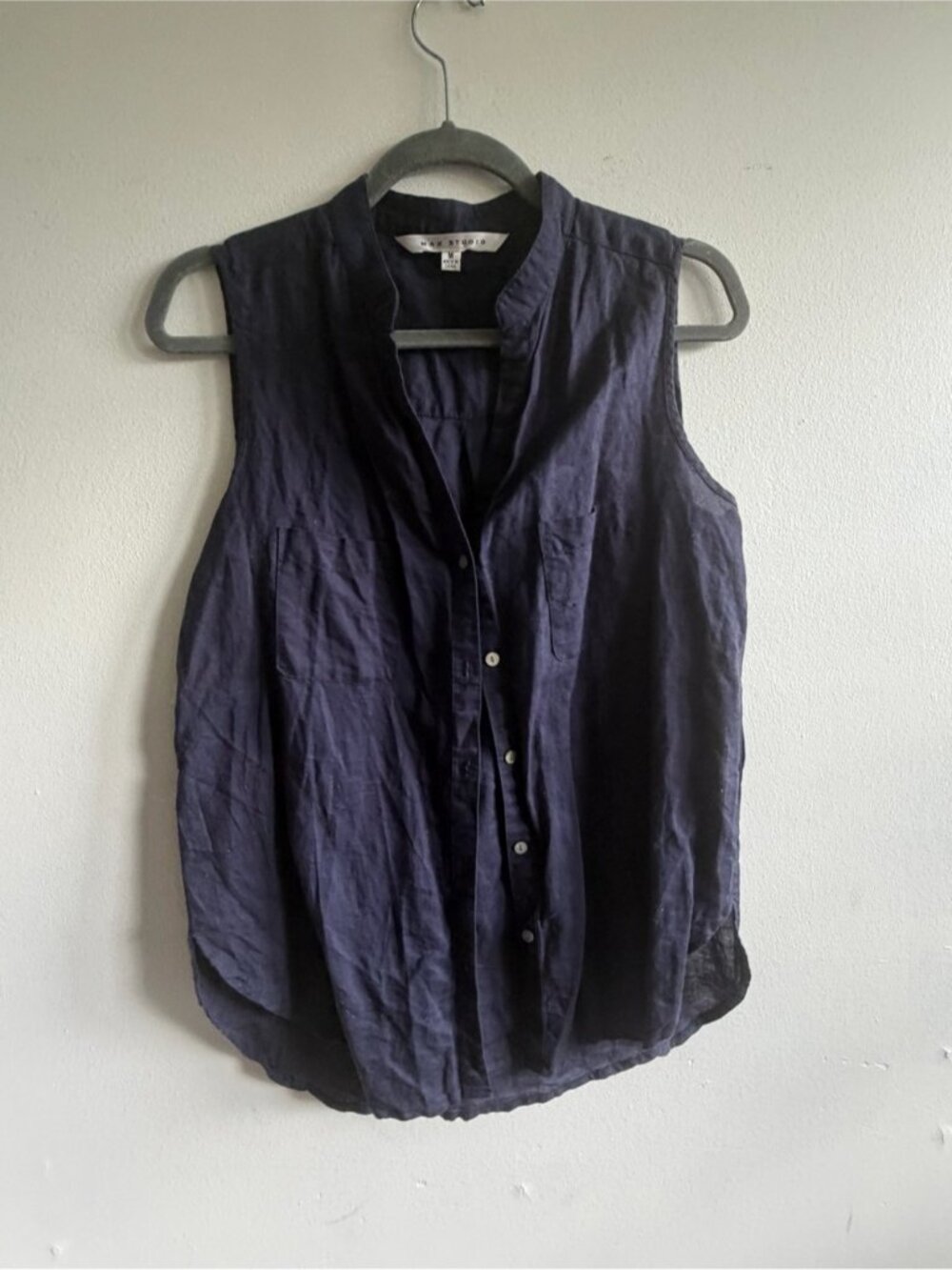 Sleeveless Button-Down Top - Navy Blue - Picture 2 of 2